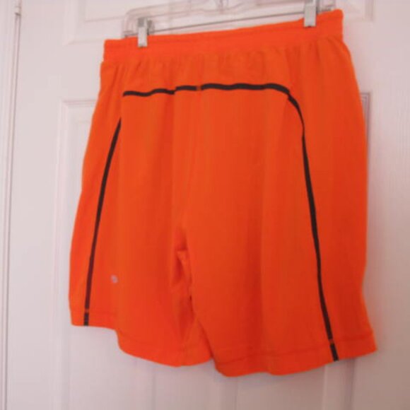 Men's Lululemon lined shorts size XL Orange - Picture 3 of 4